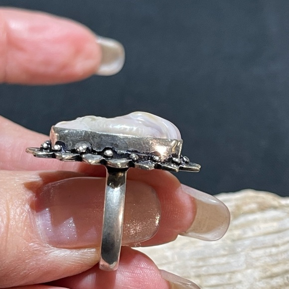 SOLD…Beautiful Baroque Pearl Sterling Ring - Picture 5 of 6